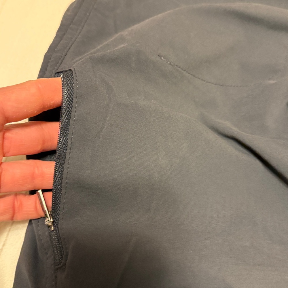 Columbia Capri Pants - Picture 7 of 7